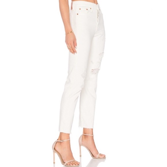 NWT Levi’s Wedgie Icon Distressed Jean Cream Chalk 30 - Picture 1 of 16